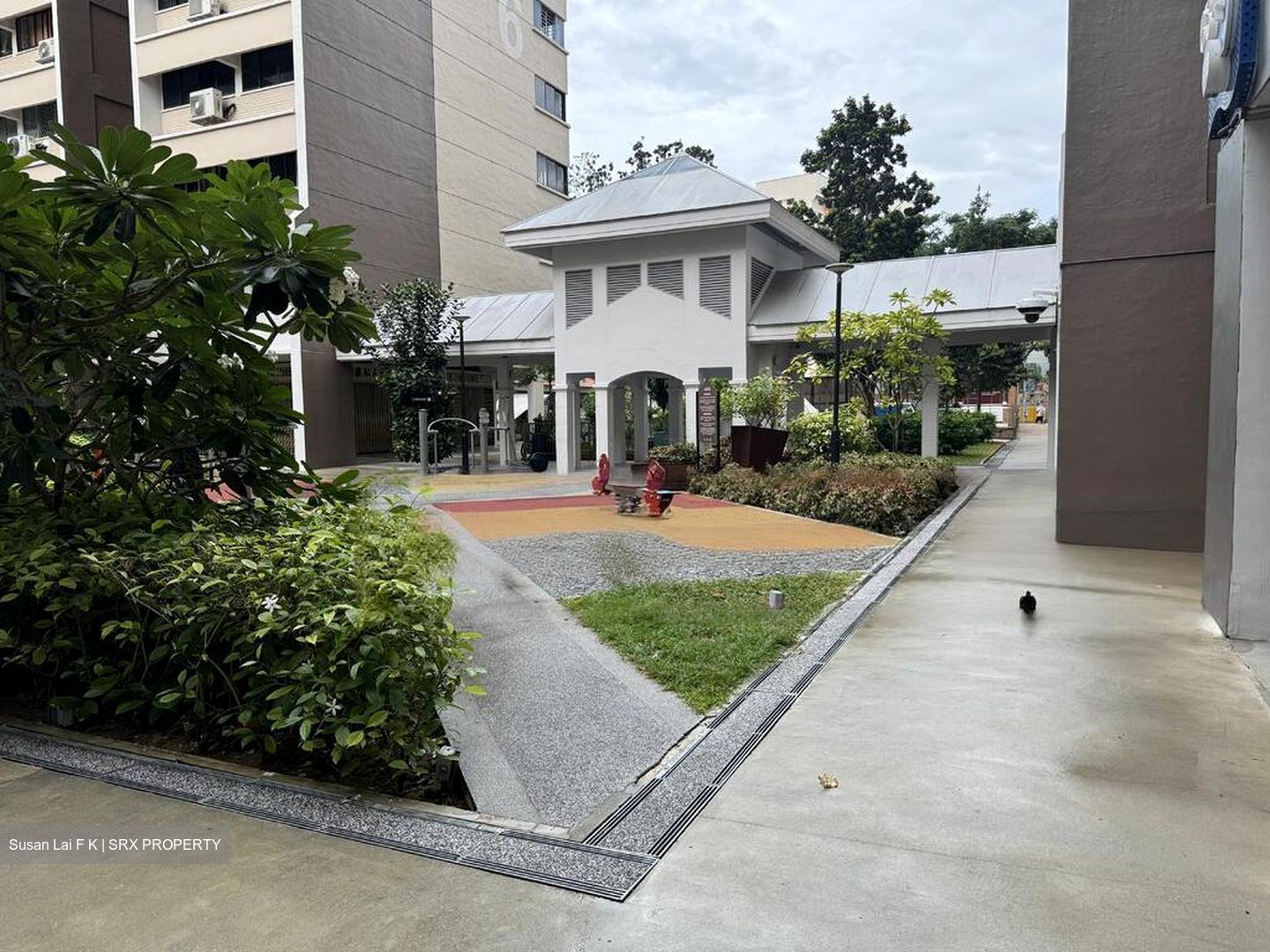Rowell Court (D8), Retail #469190011